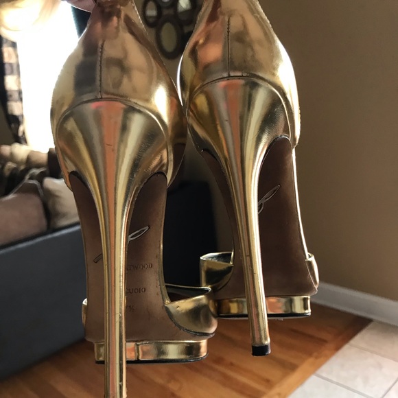 BRIAN ATWOOD - Picture 5 of 8